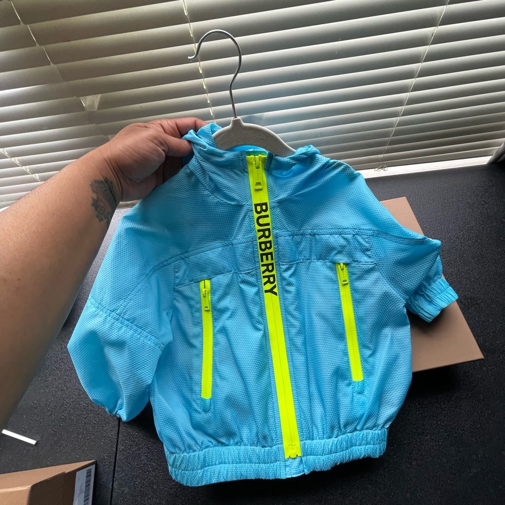Burberry Jacket - Picture 2 of 5